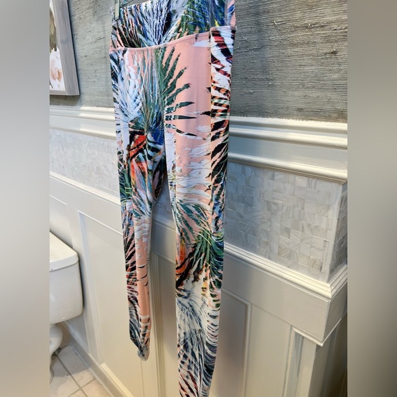 Large fabletics powerlite leggings Marbella print peach botanical colorful - Picture 5 of 13